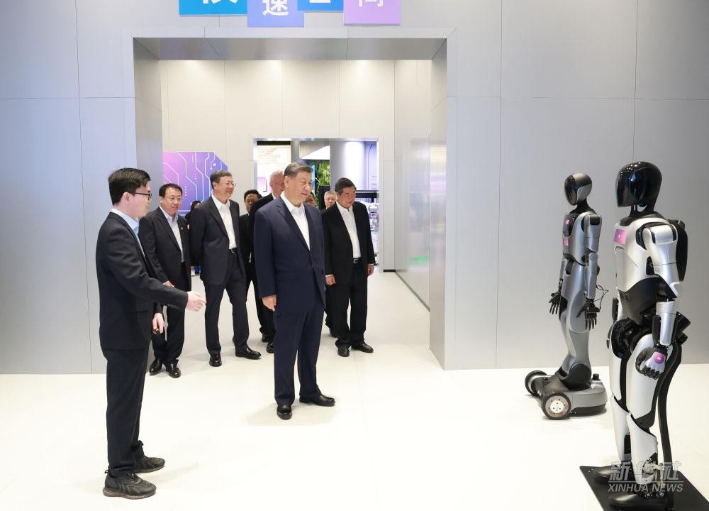 习近平总书记到上海调研，快赢v8森代表具身智能行业汇报进展